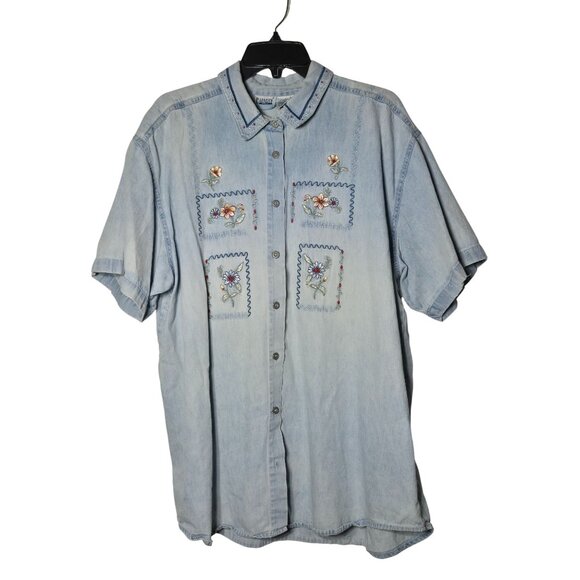 Capacity Women Embroidered Floral Denim Button-Up Shirt Plus Size 2X Grannycore - Picture 1 of 10